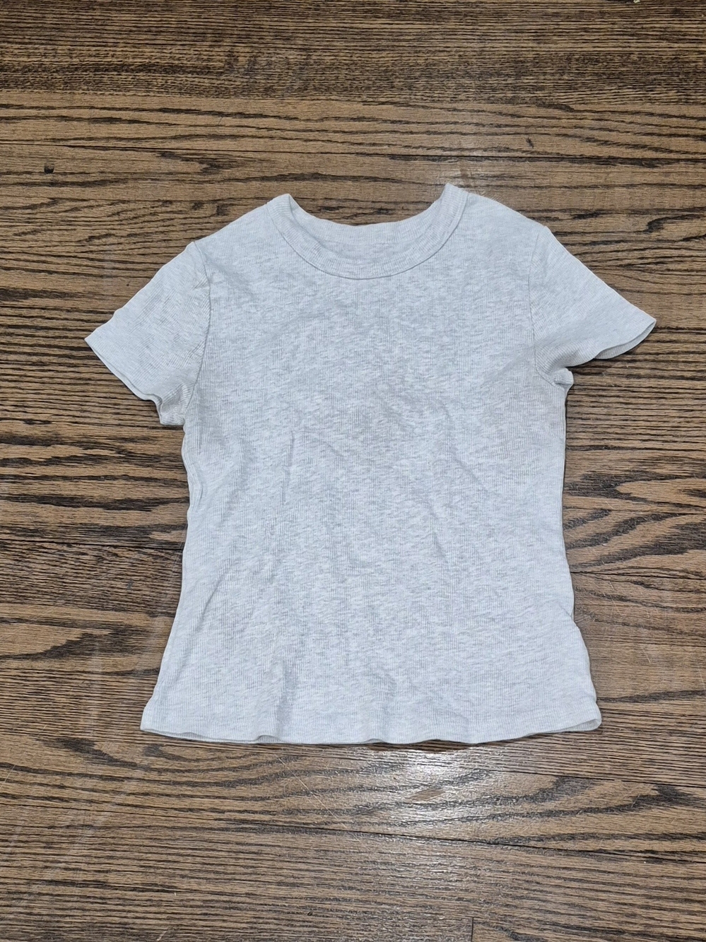 Old Navy Light Gray Short Sleeve Tee